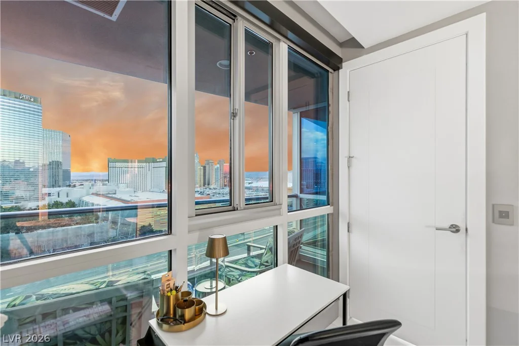 4575 Dean Martin, Las Vegas, NV 89103