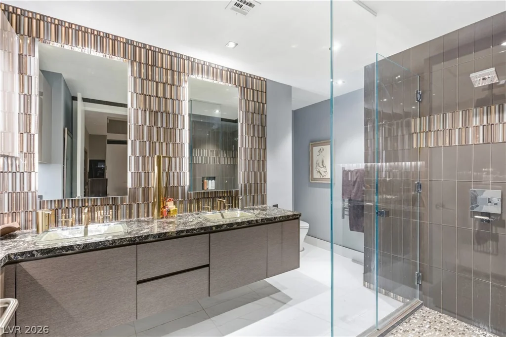 4575 Dean Martin, Las Vegas, NV 89103