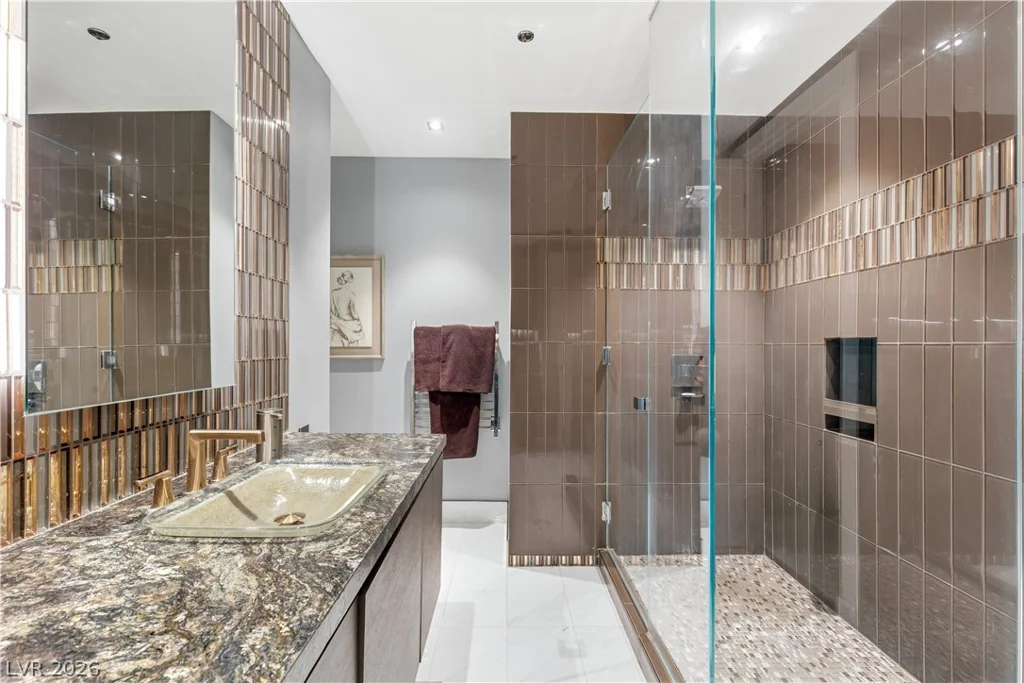 4575 Dean Martin, Las Vegas, NV 89103