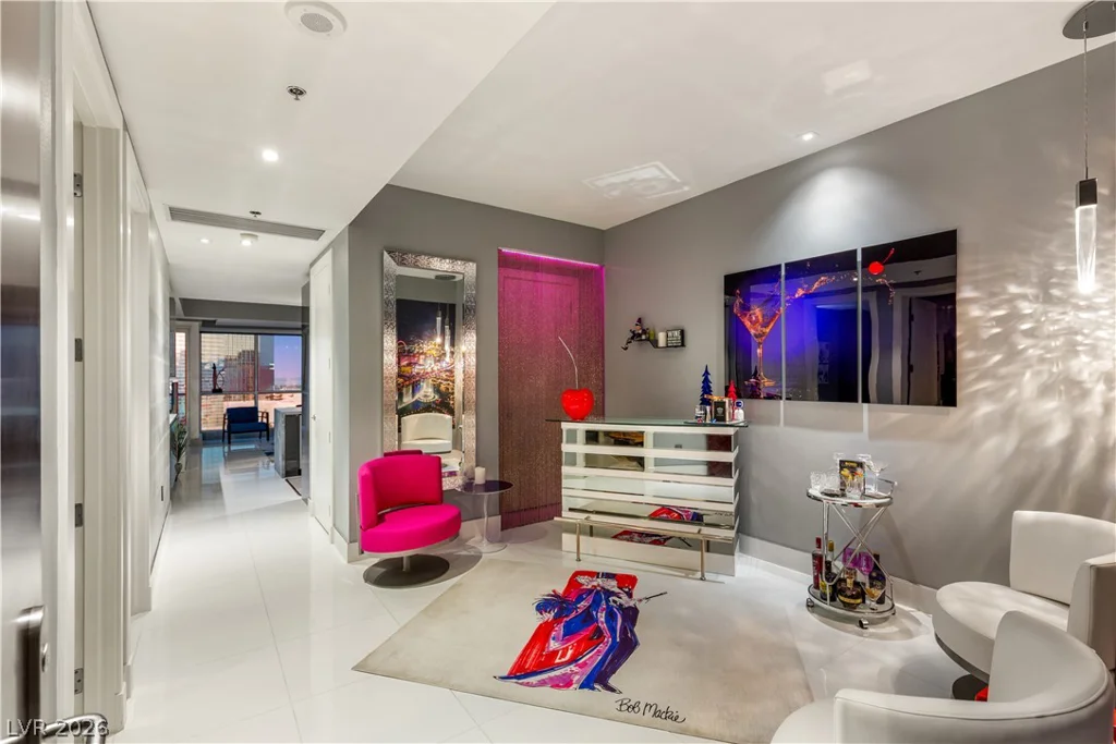 4575 Dean Martin, Las Vegas, NV 89103