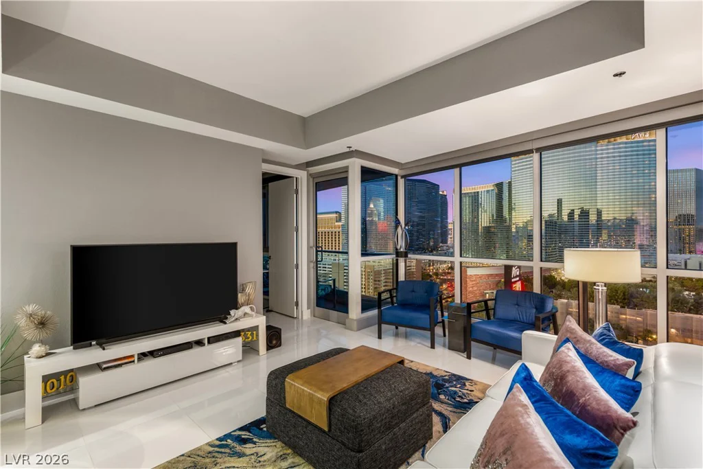 4575 Dean Martin, Las Vegas, NV 89103