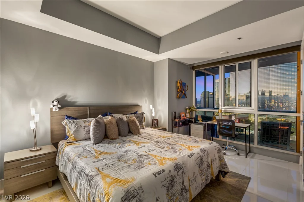 4575 Dean Martin, Las Vegas, NV 89103