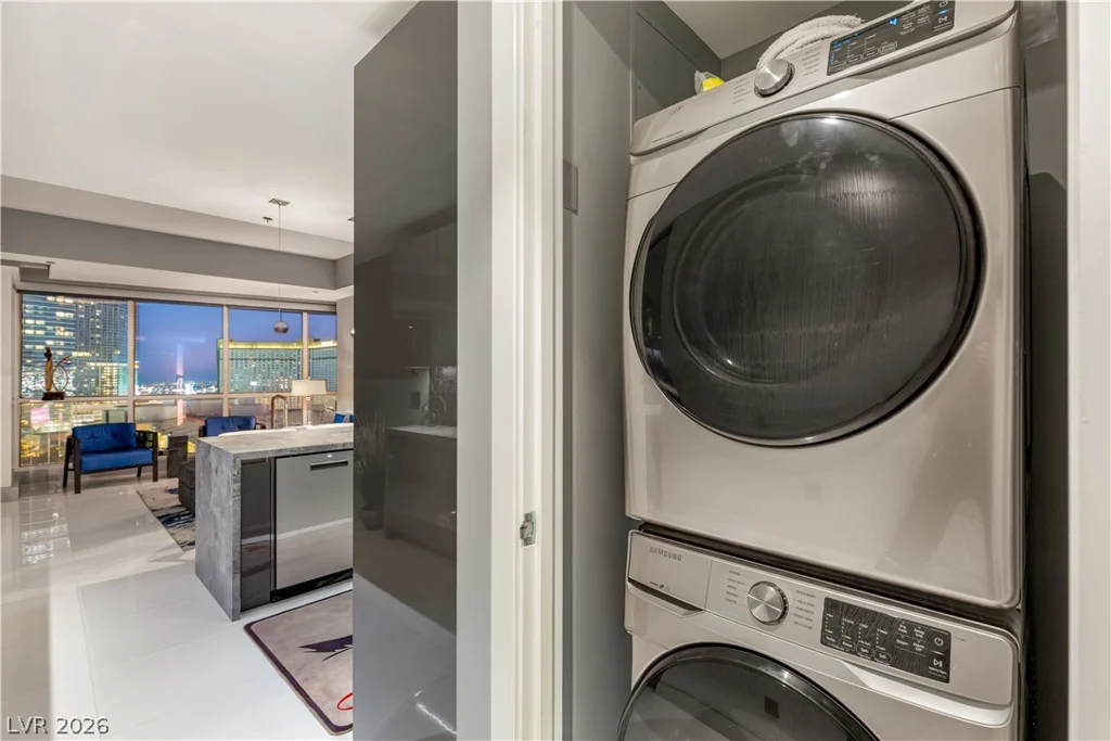 4575 Dean Martin, Las Vegas, NV 89103