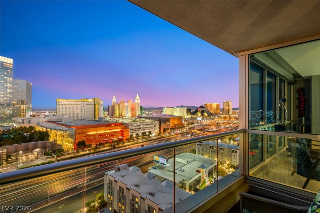 4575 Dean Martin, Las Vegas, NV 89103
