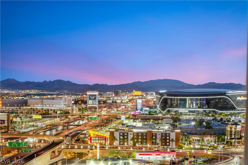 4575 Dean Martin, Las Vegas, NV 89103