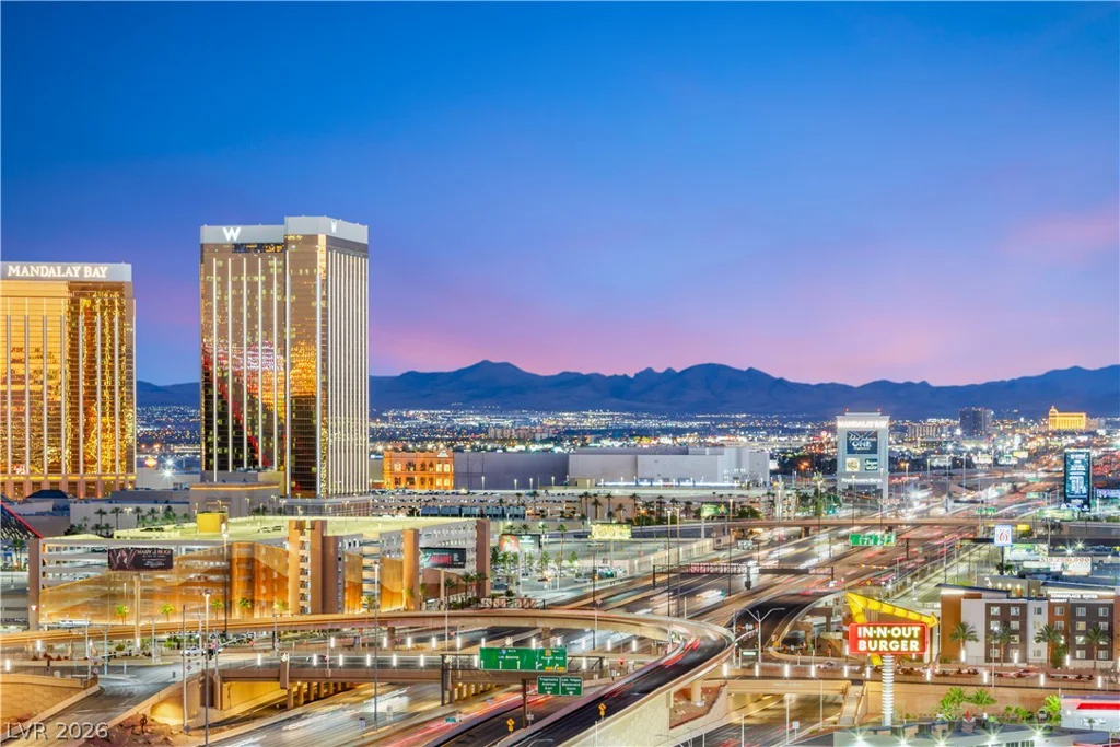 4575 Dean Martin, Las Vegas, NV 89103