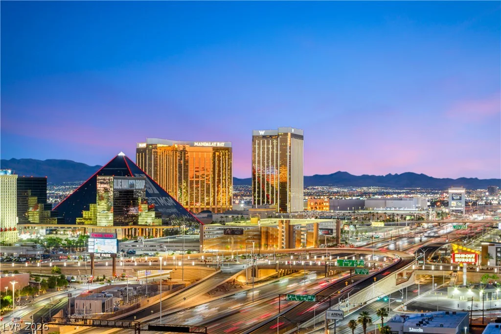 4575 Dean Martin, Las Vegas, NV 89103
