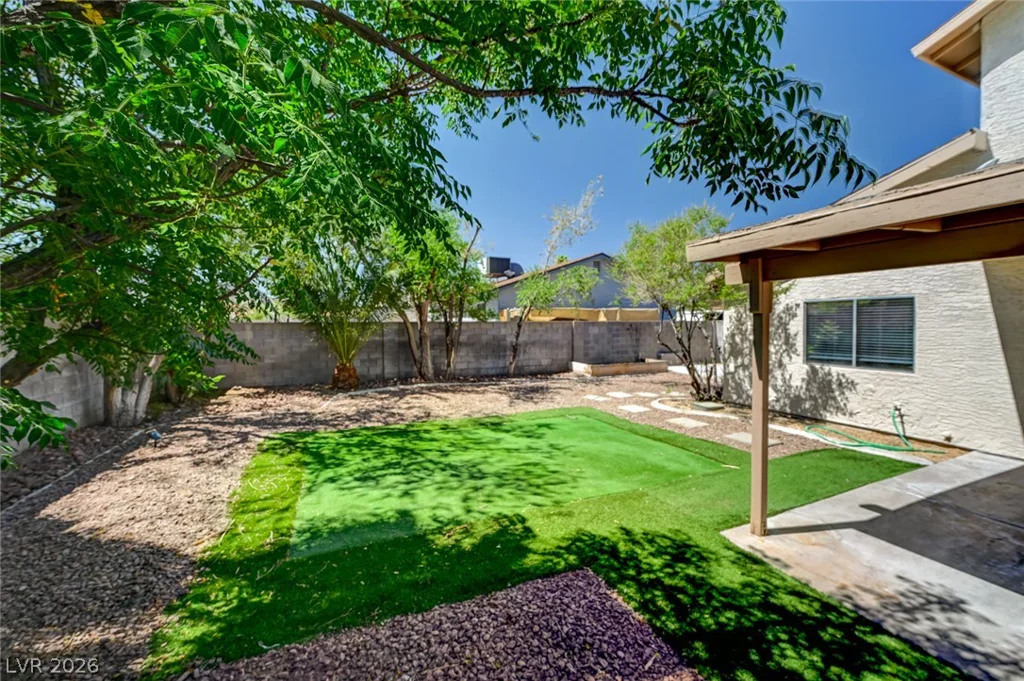 845 Shoreview, Henderson, NV 89002
