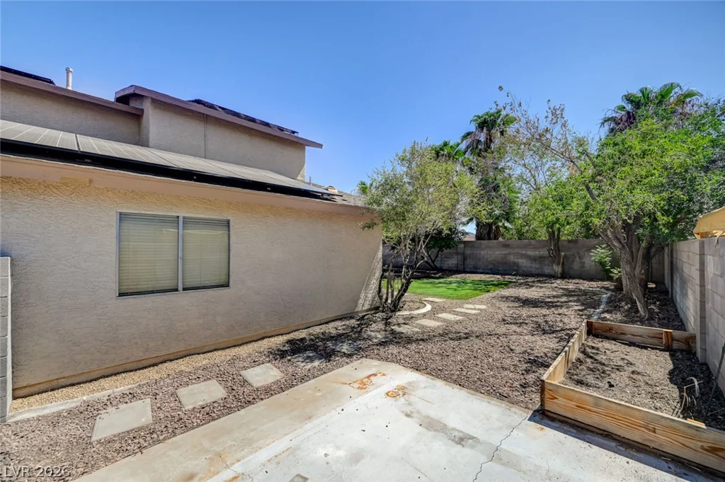 845 Shoreview, Henderson, NV 89002