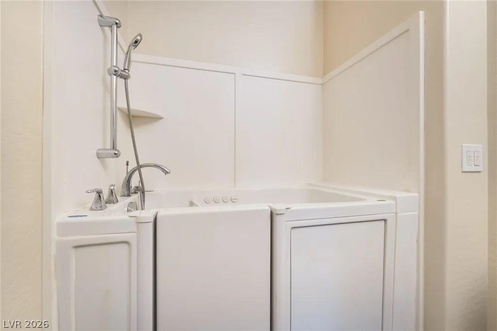 2455 Moonlight Valley, Henderson, NV 89044