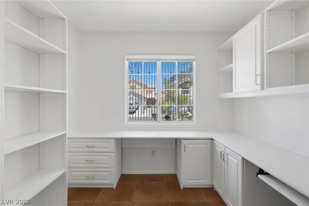 9133 Jewel Crystal, Las Vegas, NV 89129