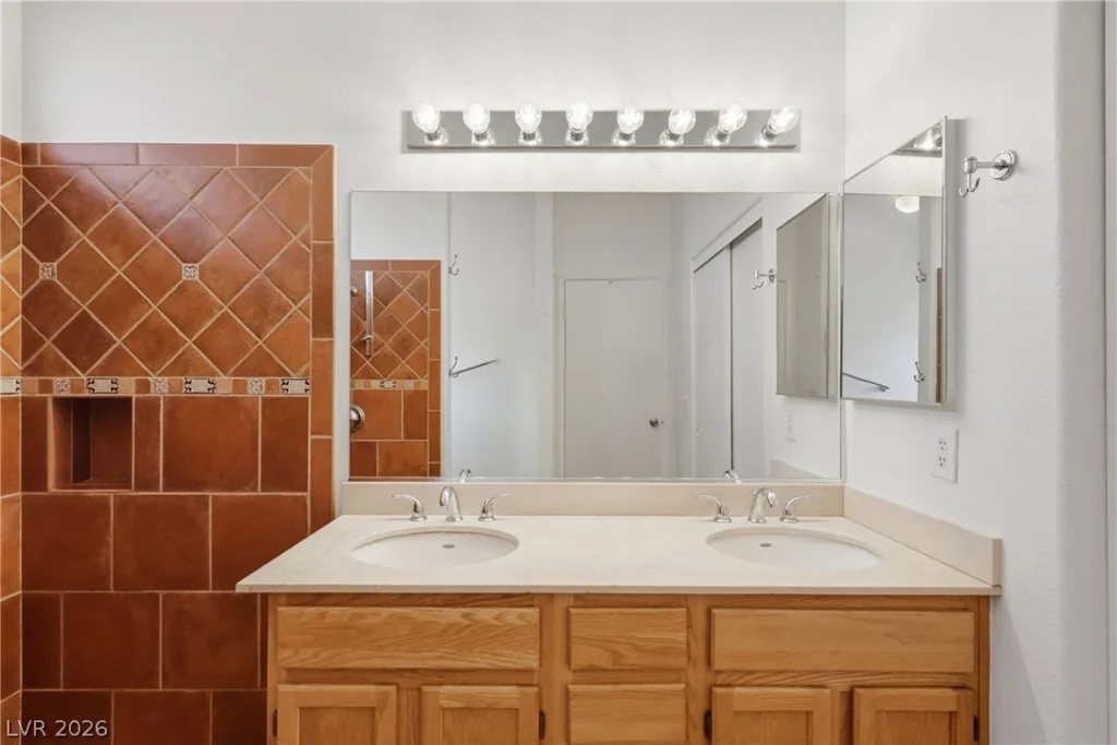 9133 Jewel Crystal, Las Vegas, NV 89129