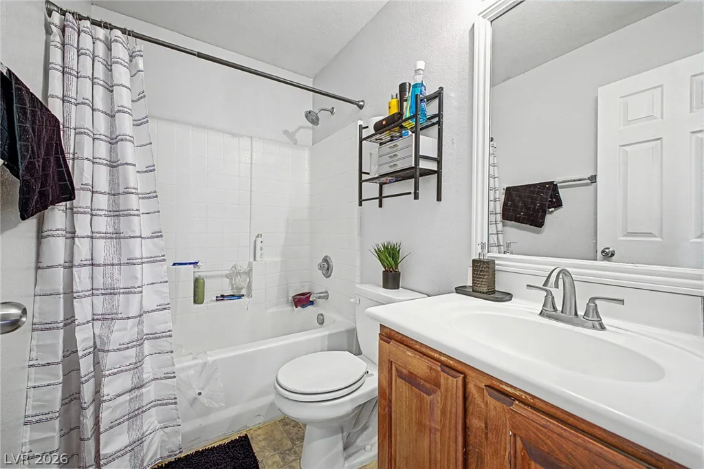 3849 Bayamon, Las Vegas, NV 89129