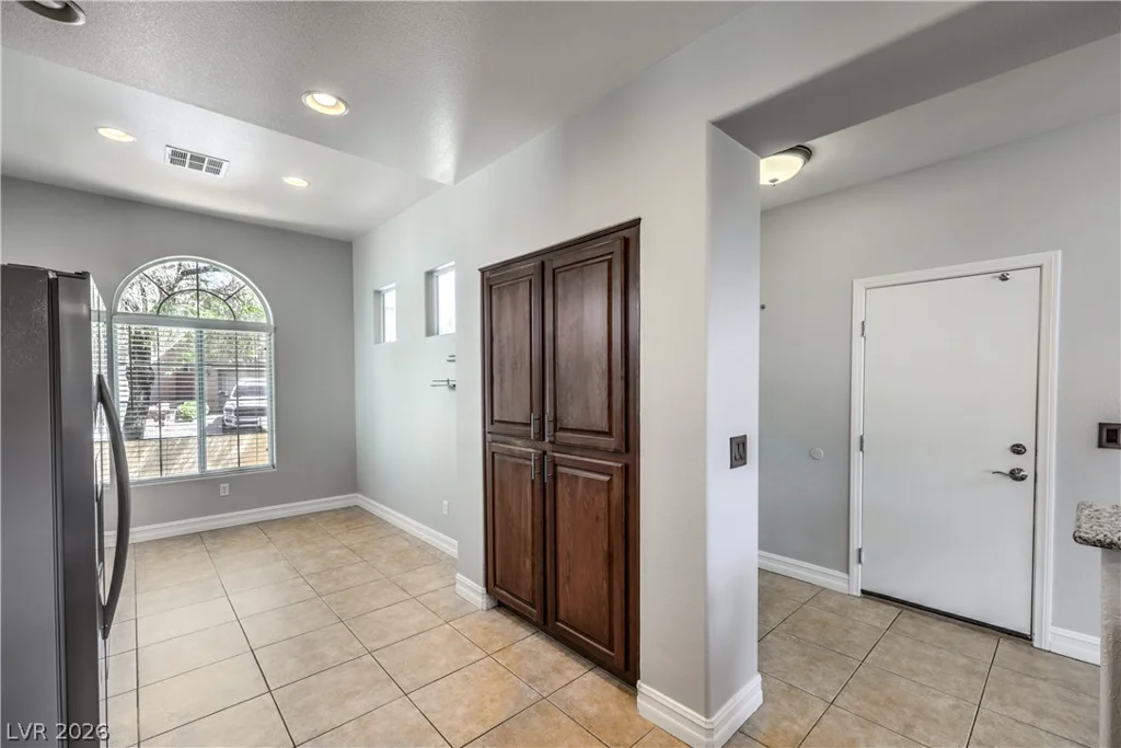 10731 DRAKE RIDGE, Las Vegas, NV 89166