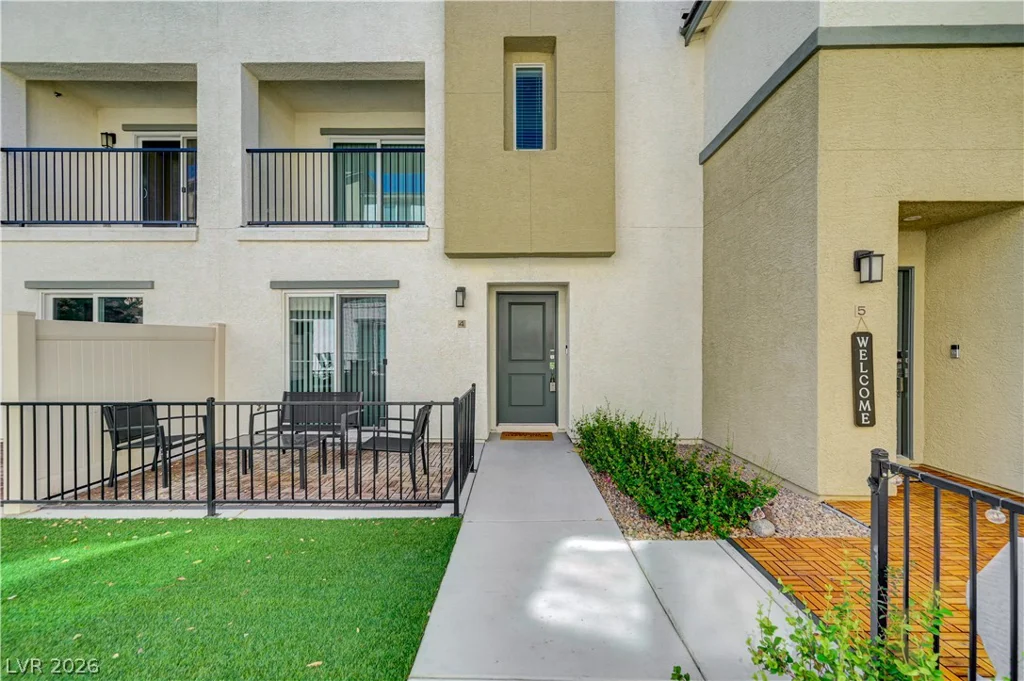 12328 Golden Wreath, Las Vegas, NV 89183