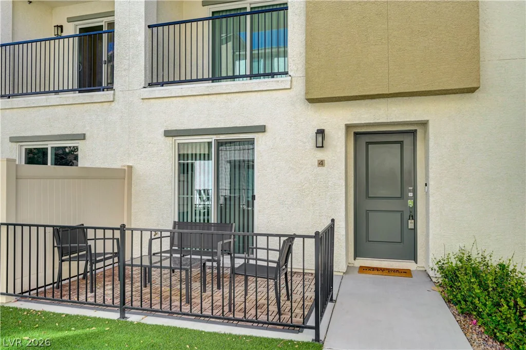 12328 Golden Wreath, Las Vegas, NV 89183