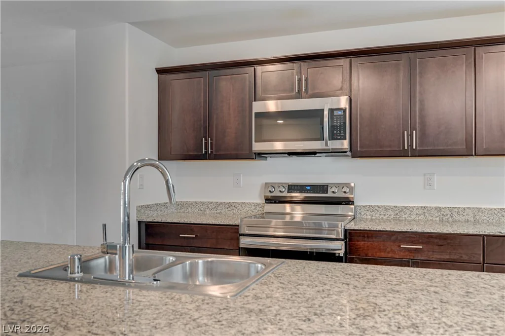 12328 Golden Wreath, Las Vegas, NV 89183