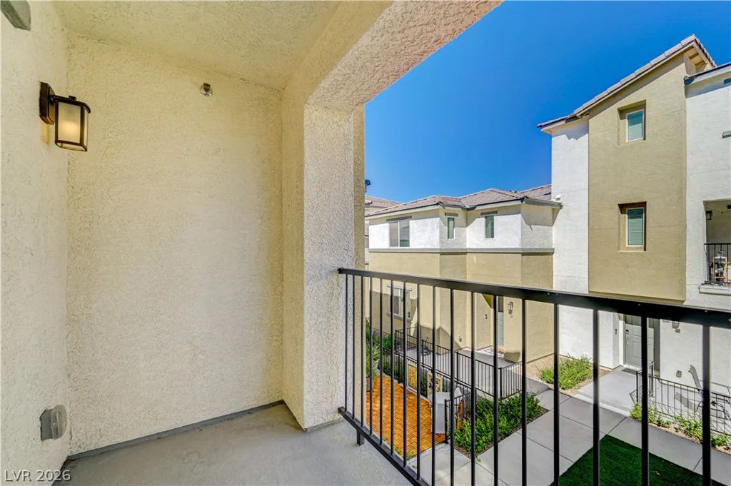 12328 Golden Wreath, Las Vegas, NV 89183