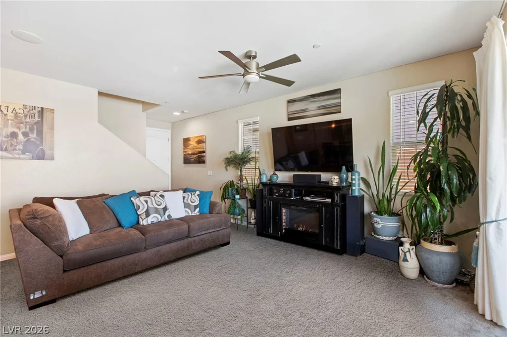 44 Moon Hill, Henderson, NV 89011
