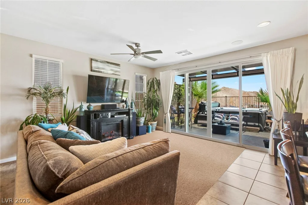 44 Moon Hill, Henderson, NV 89011