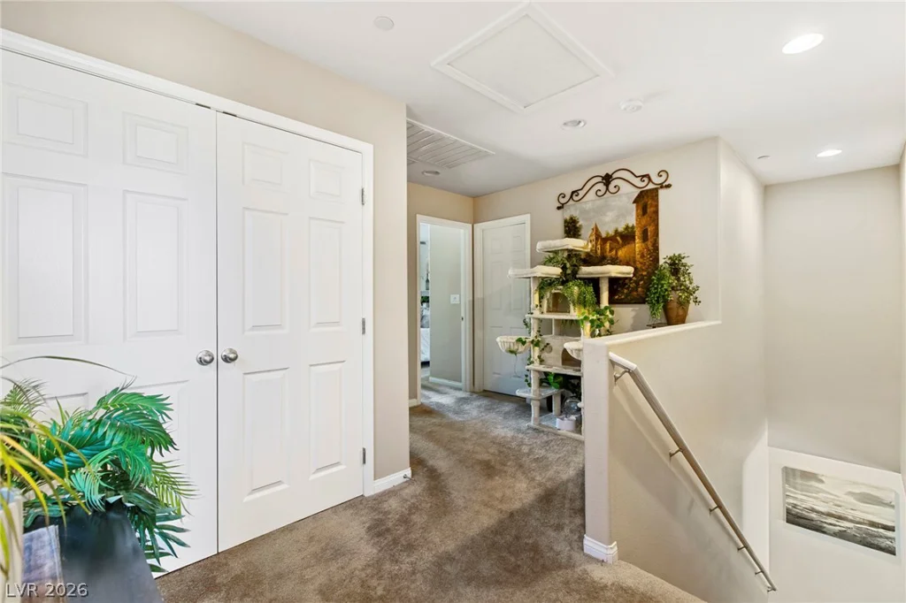 44 Moon Hill, Henderson, NV 89011