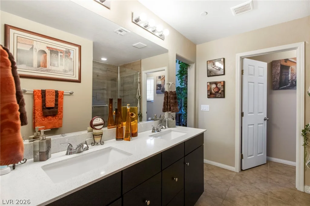 44 Moon Hill, Henderson, NV 89011