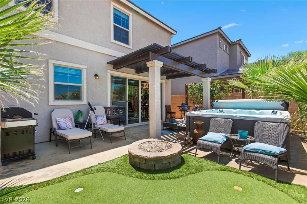 44 Moon Hill, Henderson, NV 89011