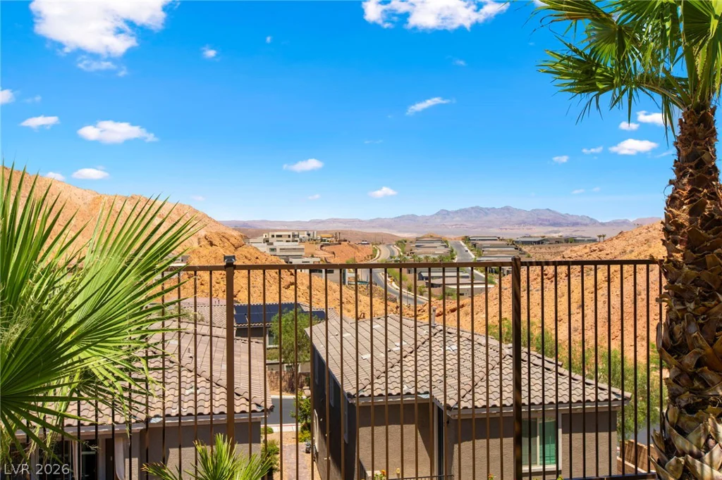 44 Moon Hill, Henderson, NV 89011