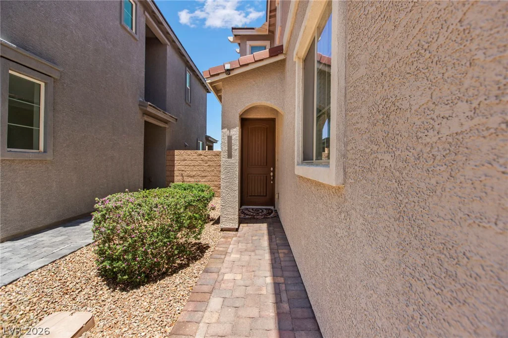 44 Moon Hill, Henderson, NV 89011