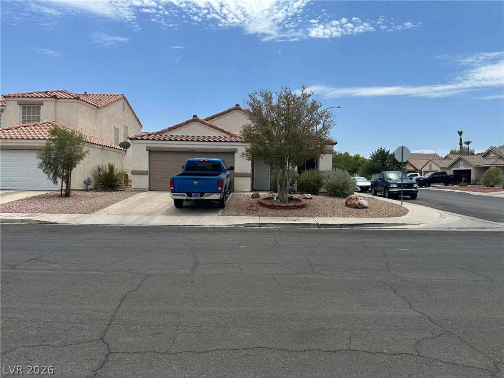 737 Red Bark, Henderson, NV 89011