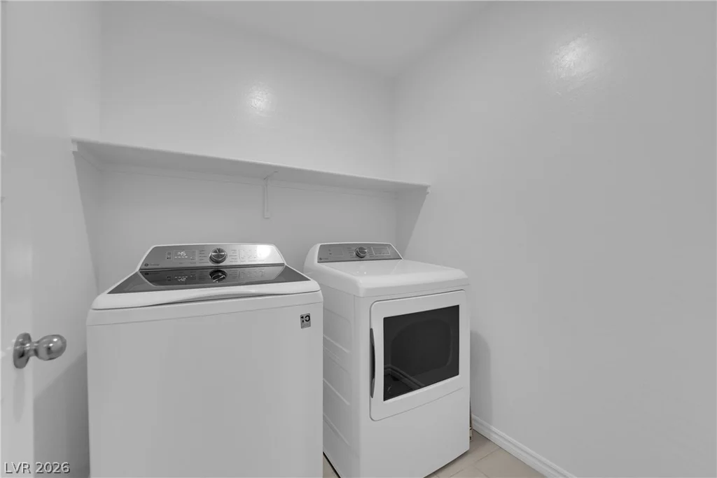 6198 Foxes Dale, Las Vegas, NV 89166