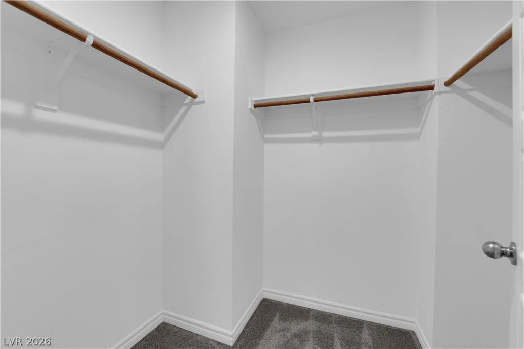 6198 Foxes Dale, Las Vegas, NV 89166