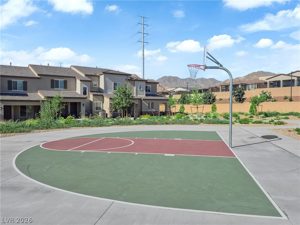 6198 Foxes Dale, Las Vegas, NV 89166