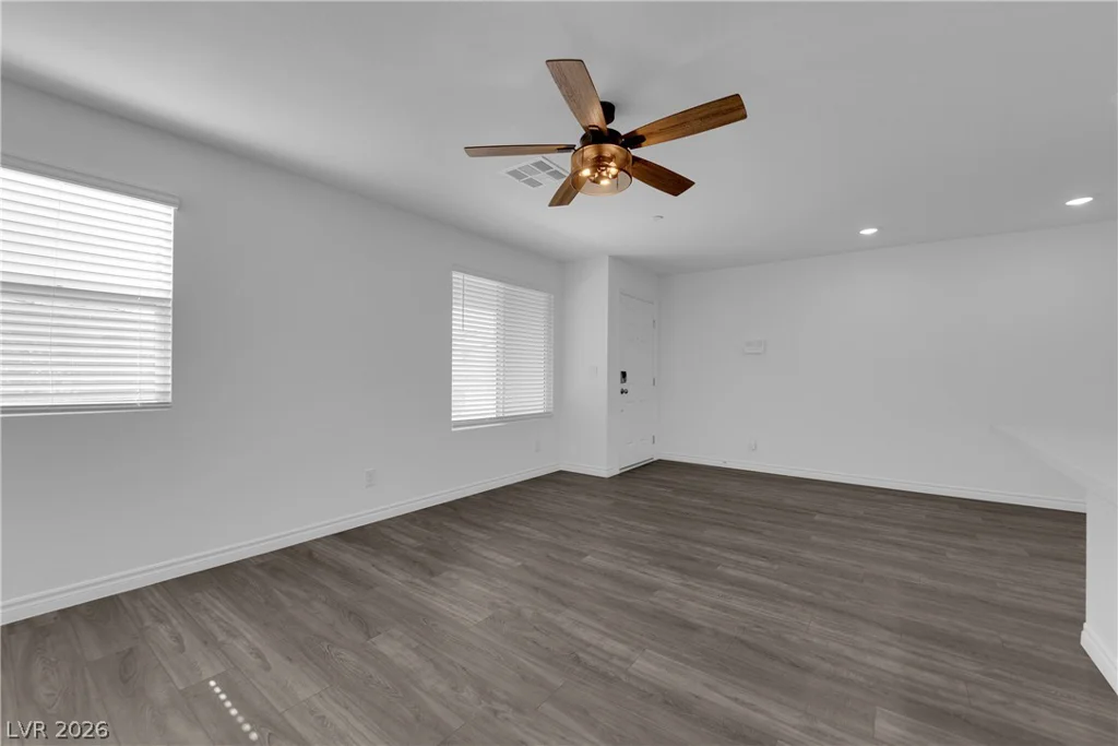 6198 Foxes Dale, Las Vegas, NV 89166