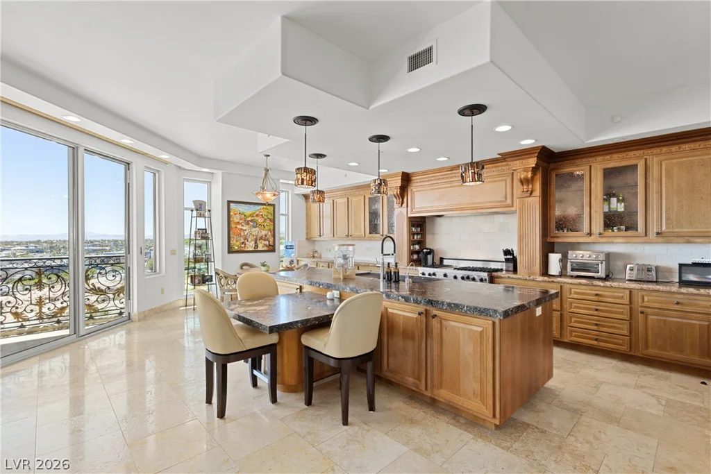 9101 Alta, Las Vegas, NV 89145
