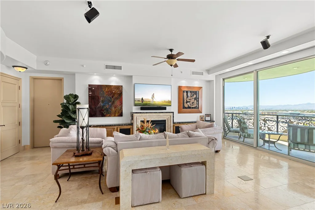 9101 Alta, Las Vegas, NV 89145
