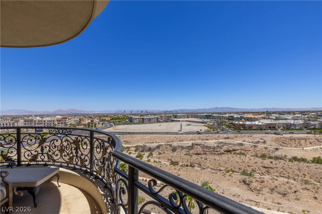 9101 Alta, Las Vegas, NV 89145