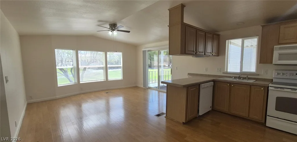 540 Montecito, Pahrump, NV 89048