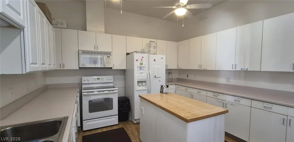 540 Montecito, Pahrump, NV 89048