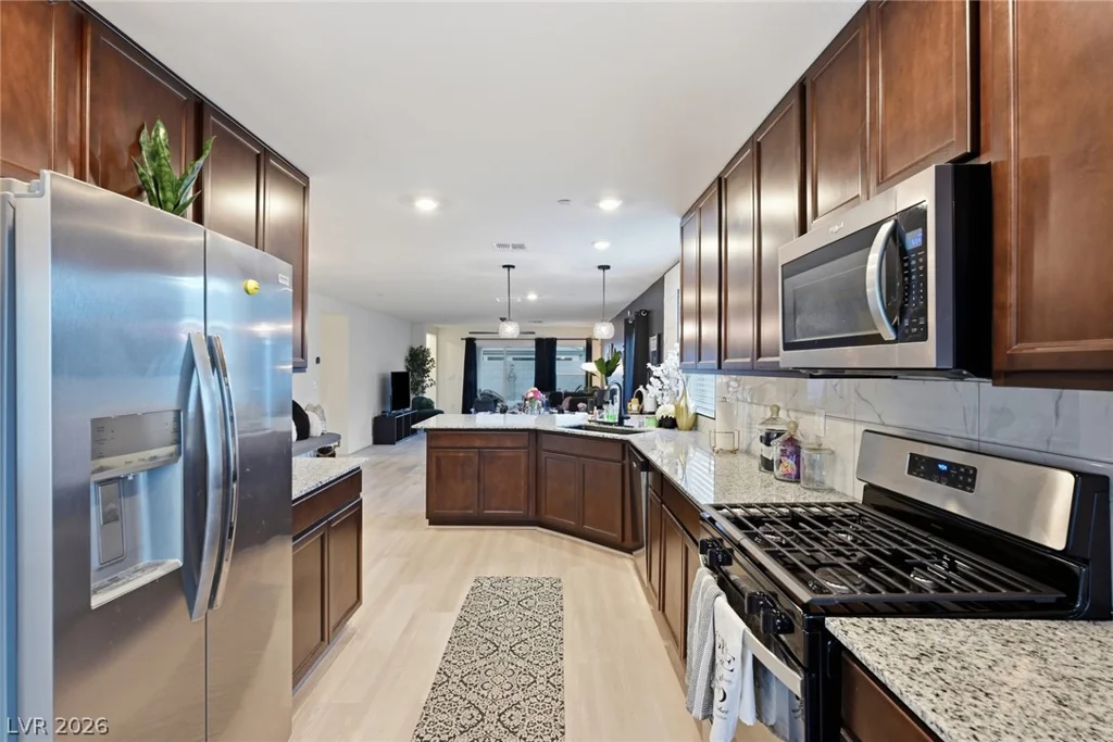 10210 Chockstone, Las Vegas, NV 89166