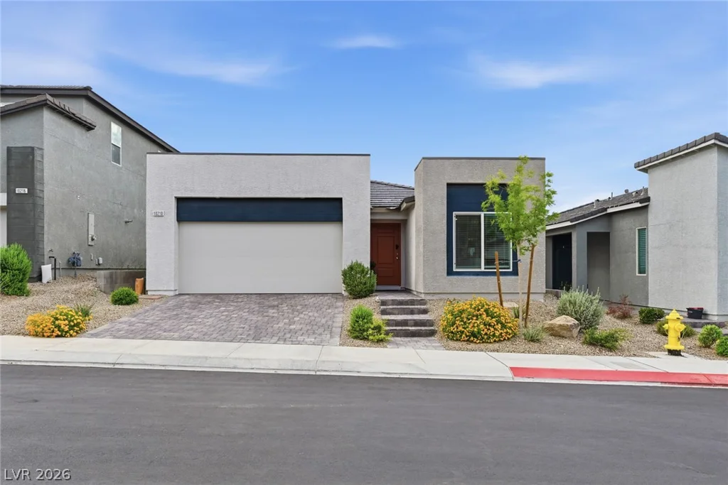 10210 Chockstone, Las Vegas, NV 89166