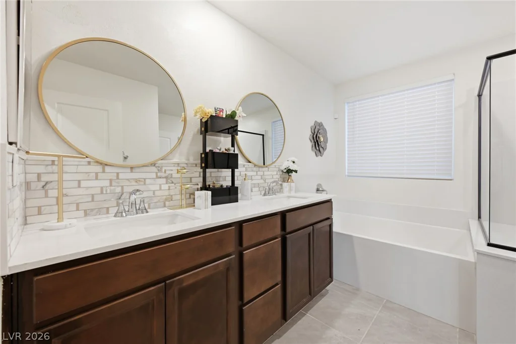10210 Chockstone, Las Vegas, NV 89166