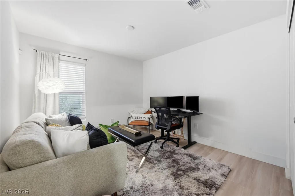 10210 Chockstone, Las Vegas, NV 89166
