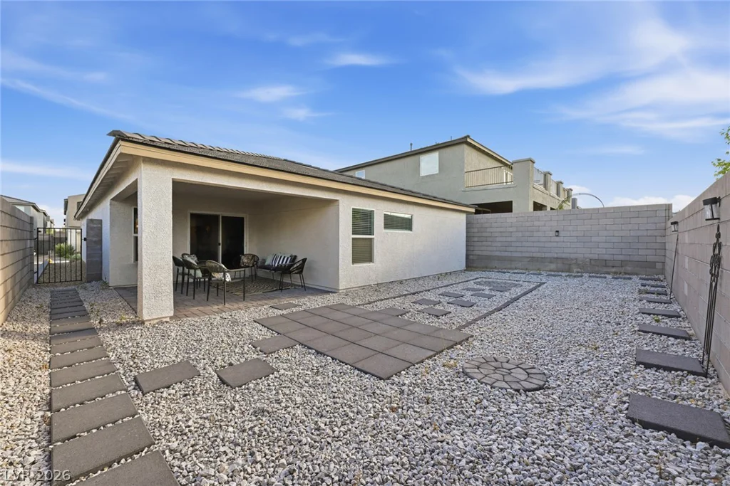 10210 Chockstone, Las Vegas, NV 89166