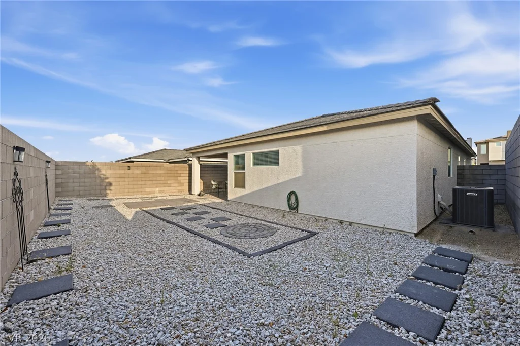 10210 Chockstone, Las Vegas, NV 89166