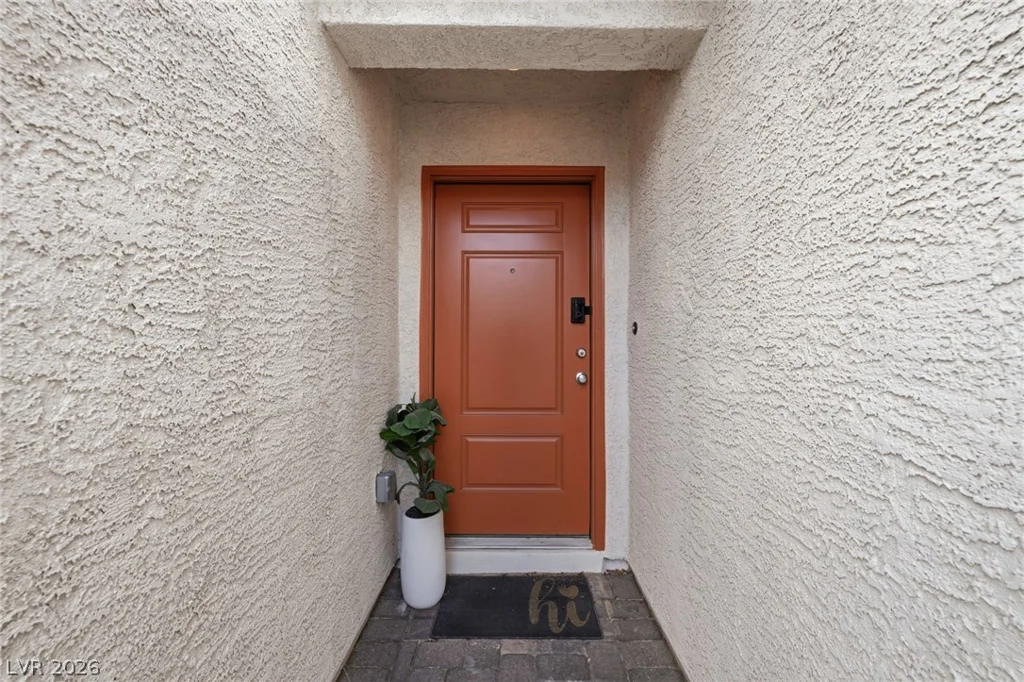 10210 Chockstone, Las Vegas, NV 89166