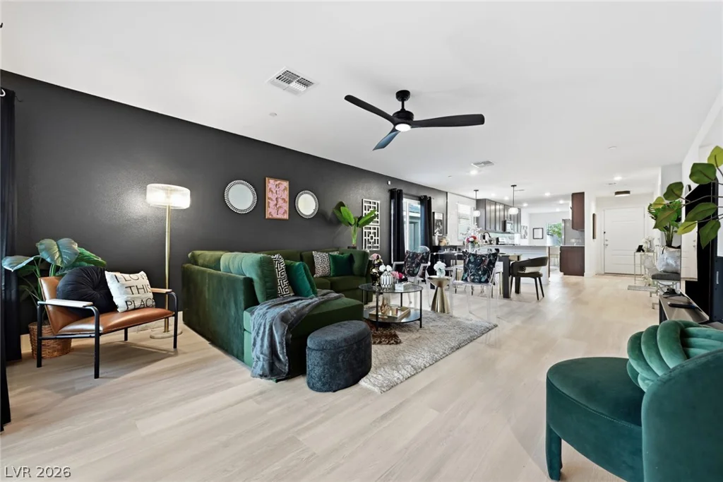 10210 Chockstone, Las Vegas, NV 89166