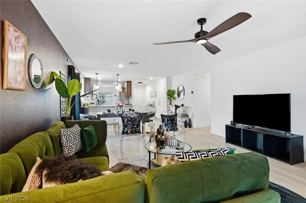 10210 Chockstone, Las Vegas, NV 89166