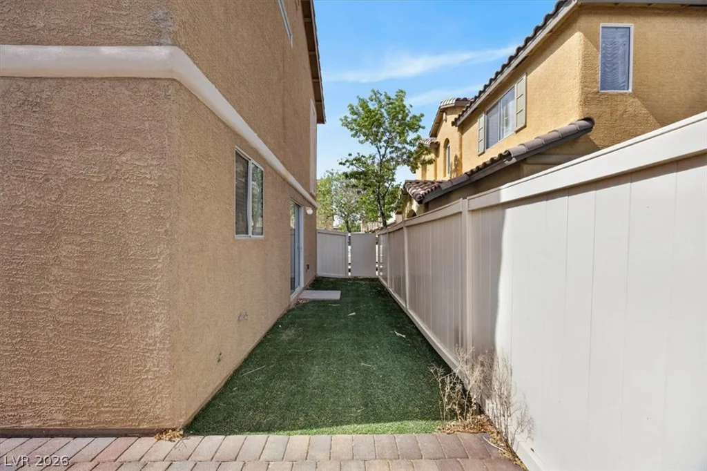 552 Albacate, Henderson, NV 89015