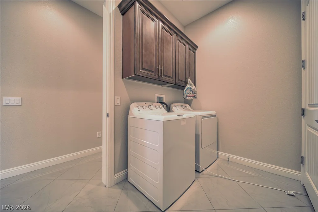 2890 Oakleaf, Pahrump, NV 89048